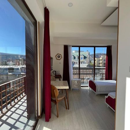 Luxin Hotell Tbilisi Eksteriør bilde
