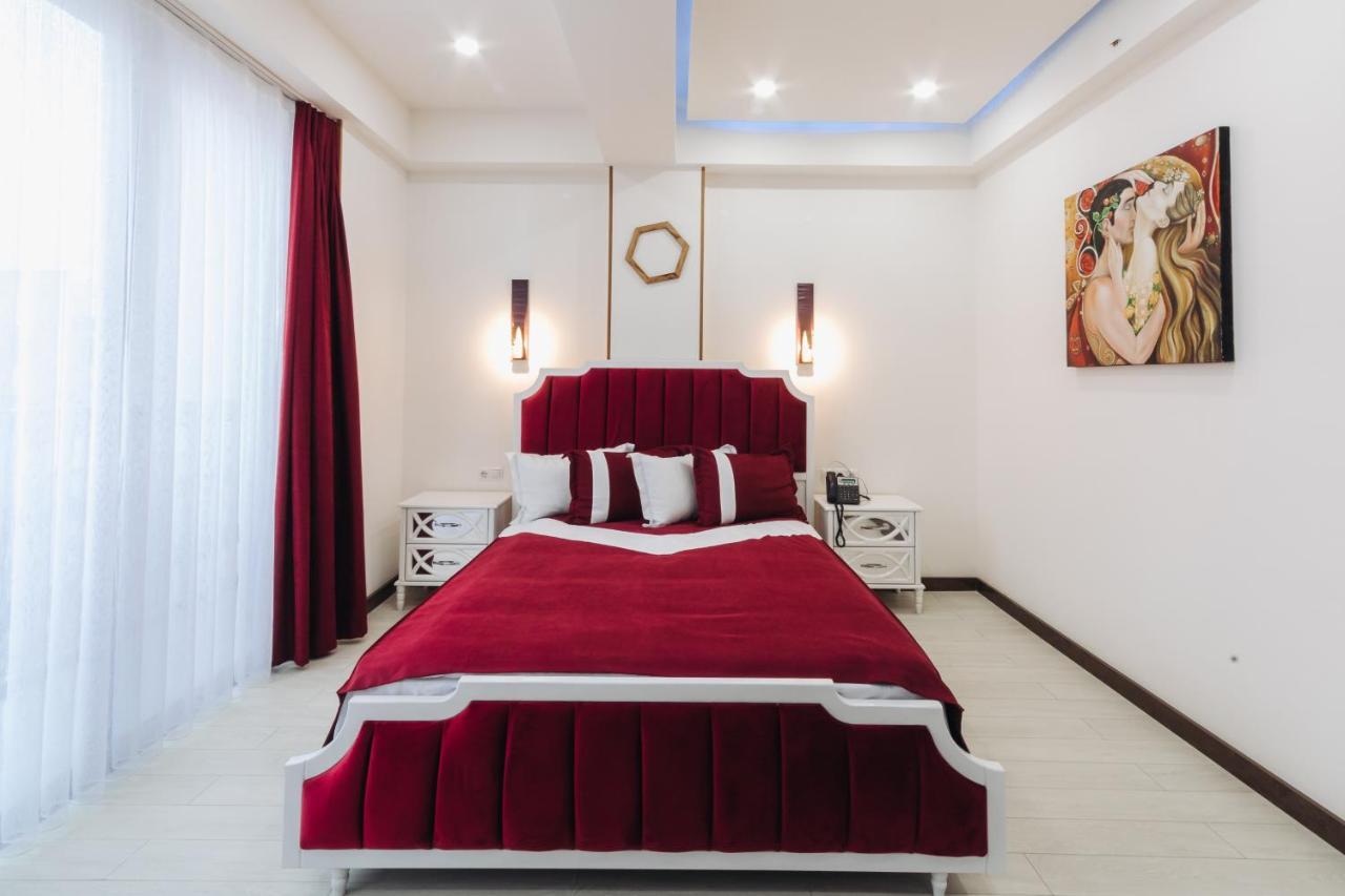 Luxin Hotell Tbilisi Eksteriør bilde