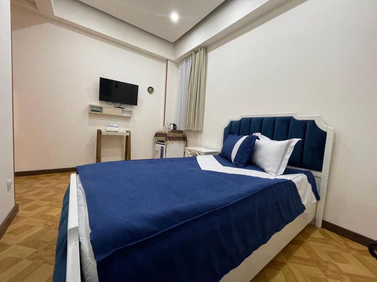 Luxin Hotell Tbilisi Eksteriør bilde