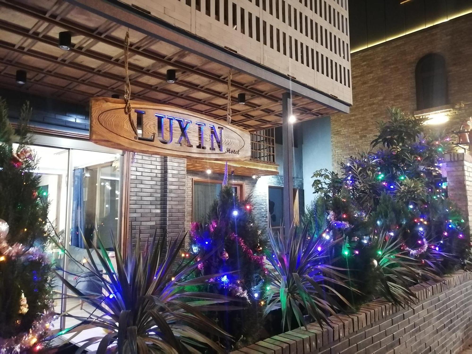 Luxin Hotell Tbilisi Eksteriør bilde