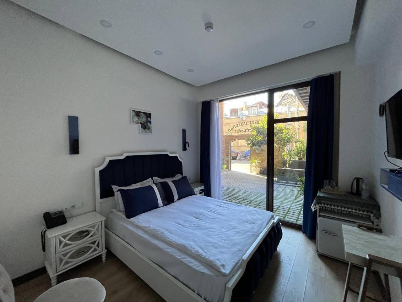 Luxin Hotell Tbilisi Eksteriør bilde