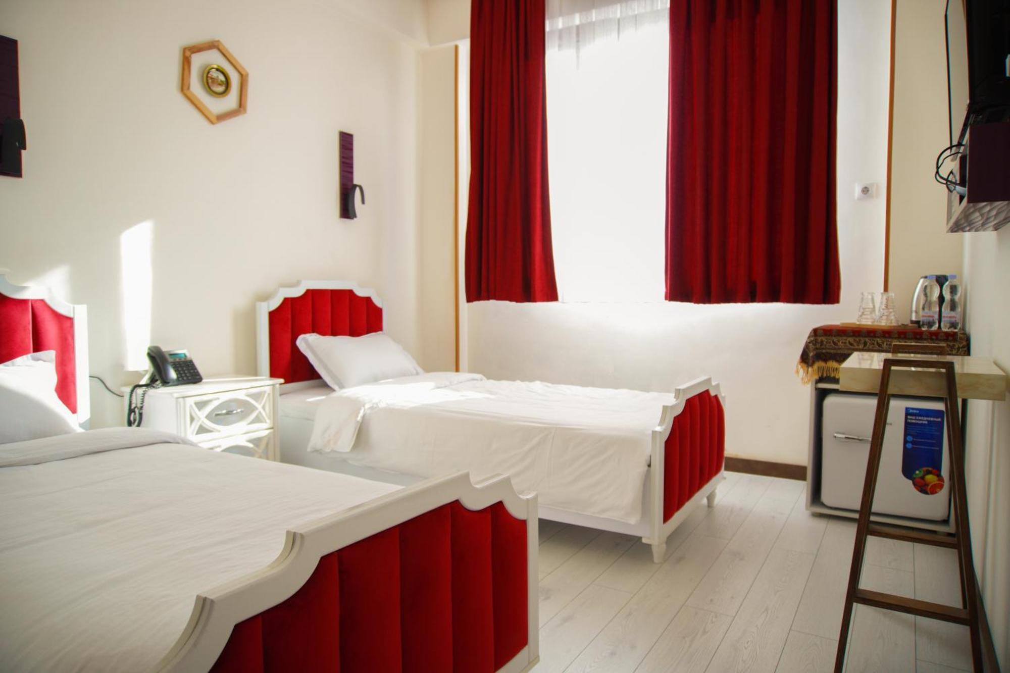 Luxin Hotell Tbilisi Eksteriør bilde