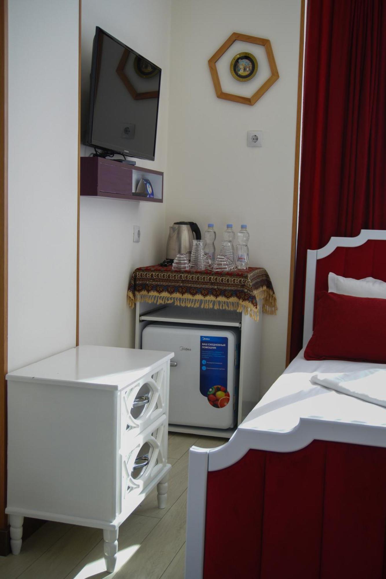 Luxin Hotell Tbilisi Eksteriør bilde